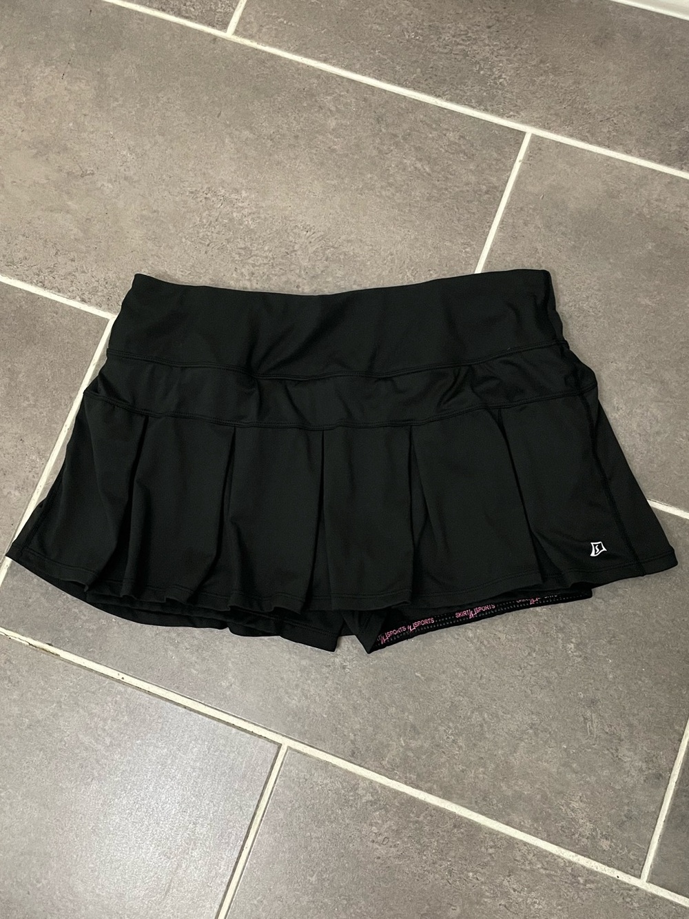 SkirtSports 12” Pleated Skirt/Skort size Large